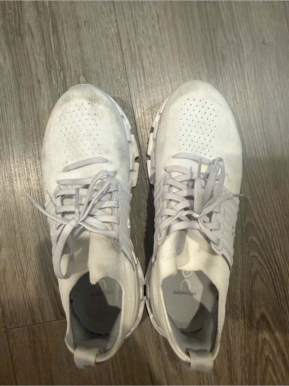 On Running Womens Cloud Knit Sneakers in Light Gray/White